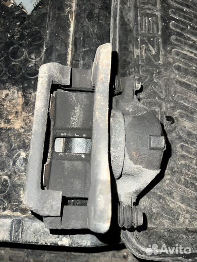 Суппорт передние на газель