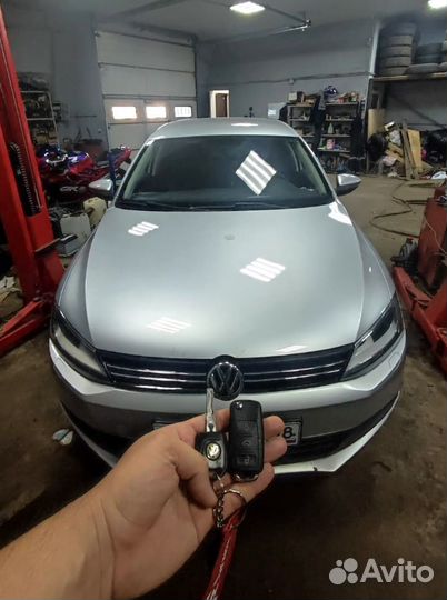 Выкидной ключ Volkswagen Polo, Jetta с привязкой