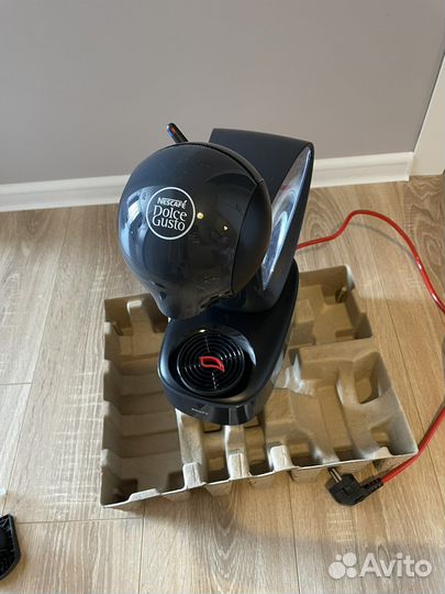Кофеварка nescafe dolce gusto новая