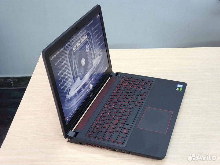 Игровой ноутбук Dell 5577