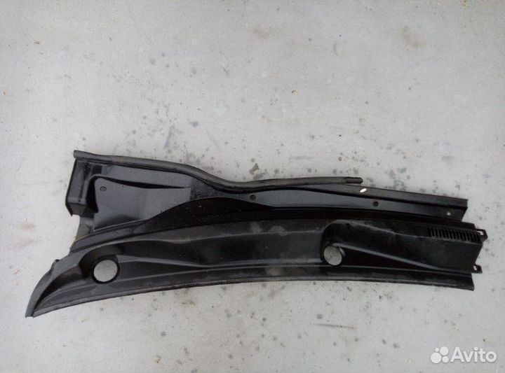 Жабо левое Toyota Corolla Verso 2008