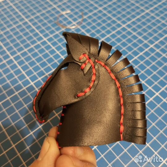 Брелок из натуральной кожи