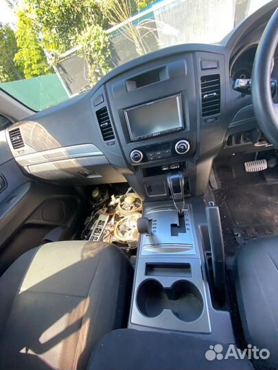 В разборе Mitsubishi Pajero 4 3.8 АКПП