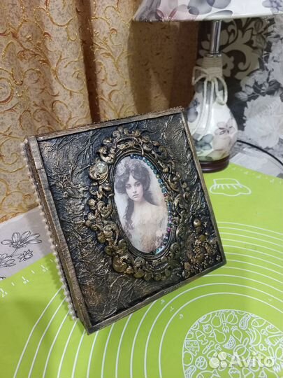 Шкатулка для украшений