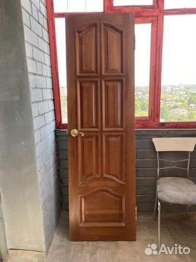 Дверь из массива