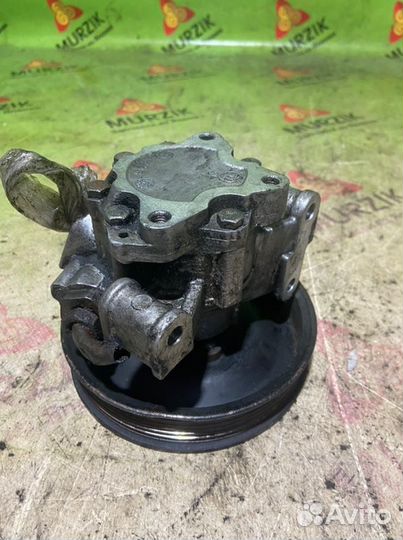 Насос гур Mercedes V-Class W638 611.980 2.2 CDI