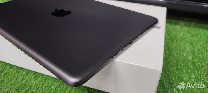Планшет Apple iPad Air 9 поколения А2602 64гб