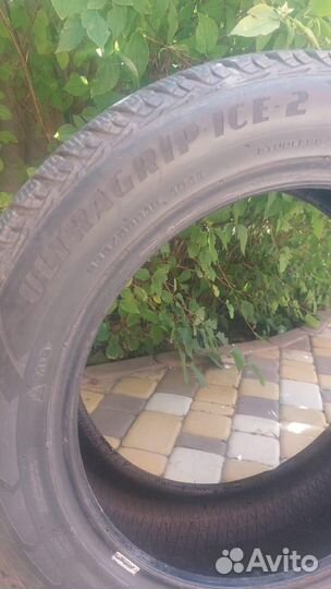 Goodyear UltraGrip Ice 2 235/55 R18 108T