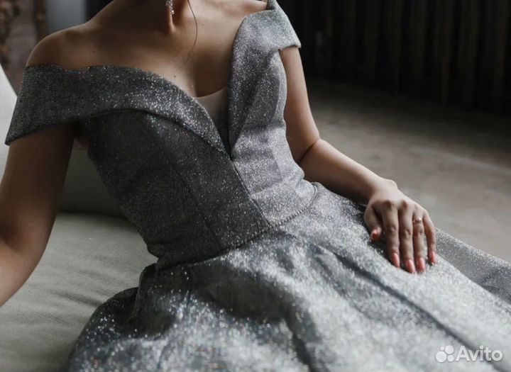 Вечернее платье