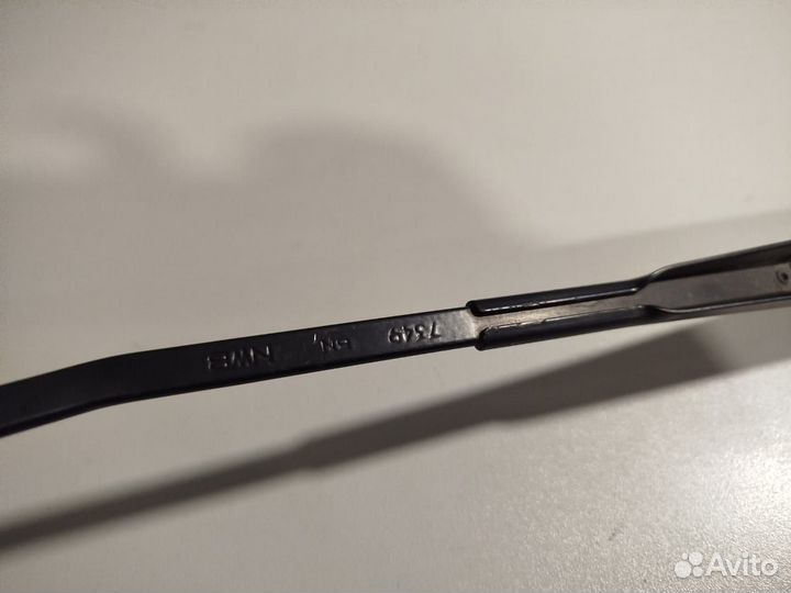 Поводок стеклоочистителя левый Mitsubishi Outlande