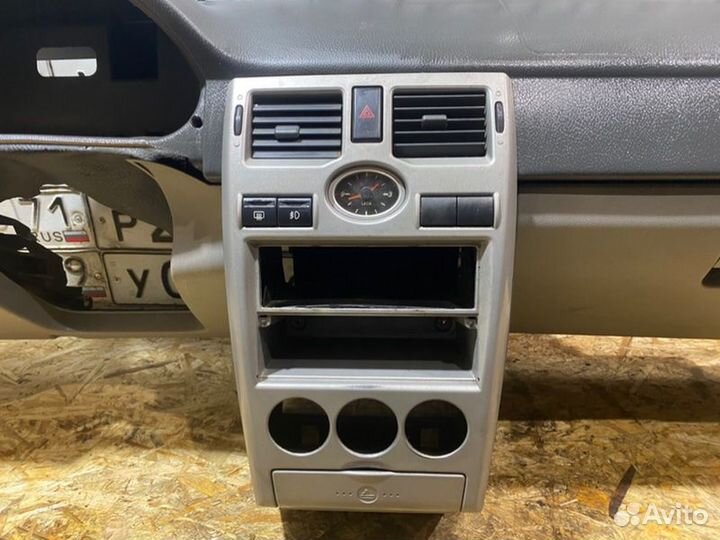 Торпедо Ваз LADA Priora лифтбек 1.6 2011