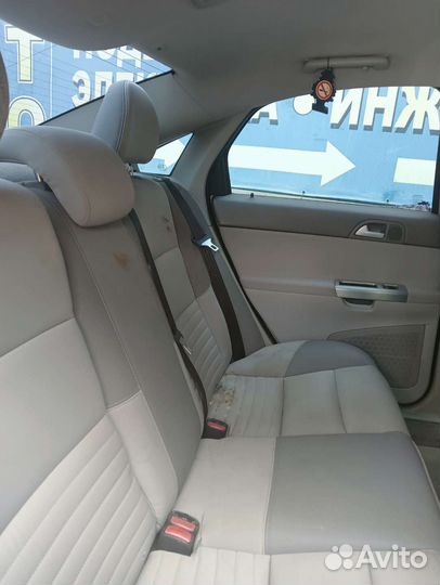 Volvo S40 1.8 МТ, 2004, битый, 272 000 км