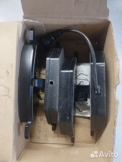 Колодки тормозные передние Skoda Octavia SP2025