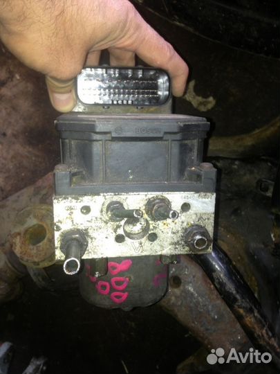 Запчасти для Toyota Avensis Тойота Авенсис