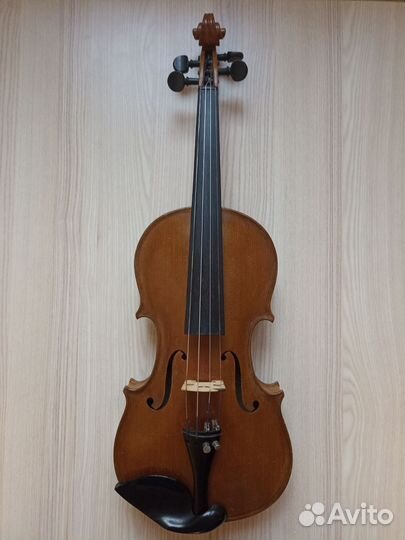 Скрипка немецкая, смычки