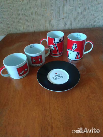 Чайный и кофейный сервизы,стаканы