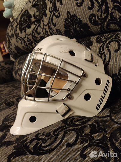 Вратарский шлем bauer