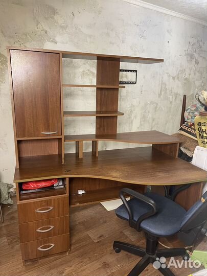 Компьютерный стол