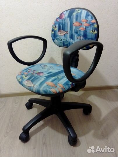 Компьютерное кресло