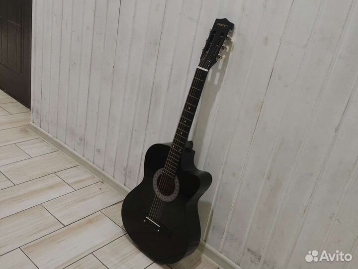 Акустическая гитара