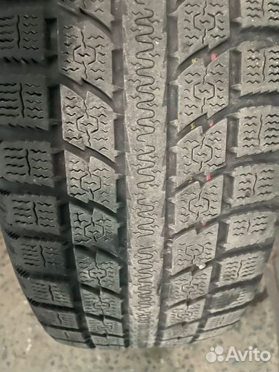 Toyo Observe GSi-5 215/60 R16