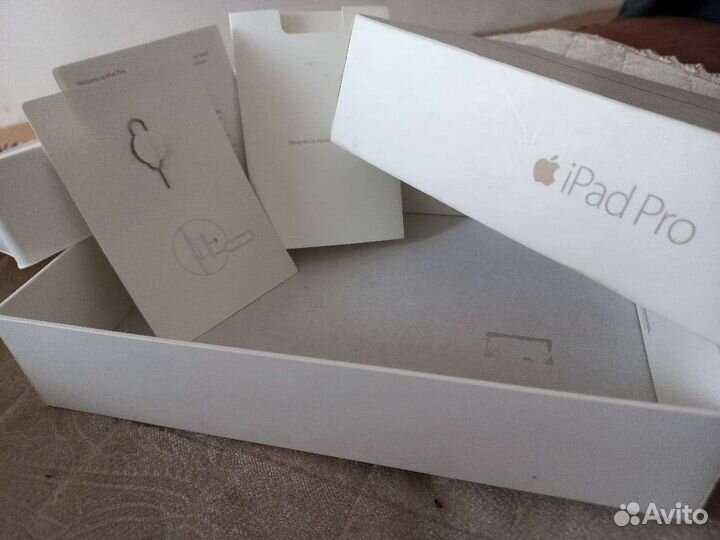 iPad pro 32 Гб золотой