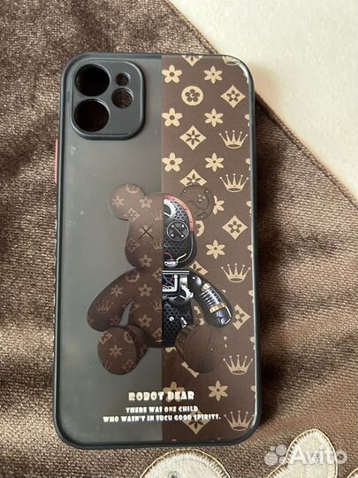 Чехол на iPhone 11