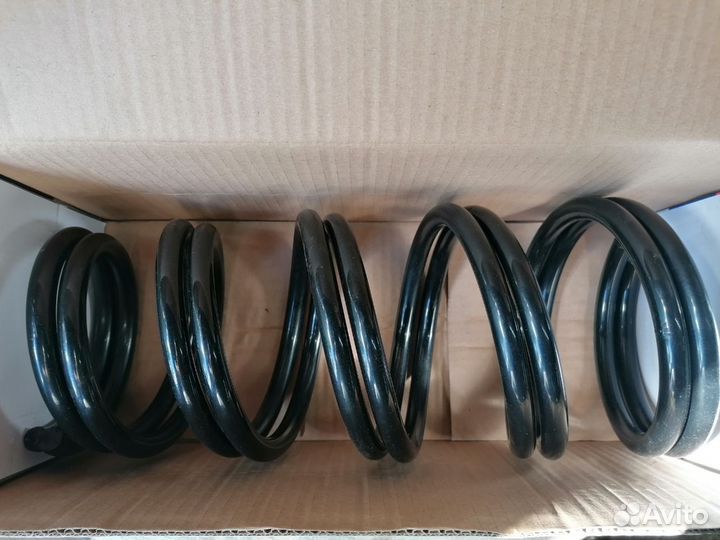 Пружины заднего амортизатора Renault Duster