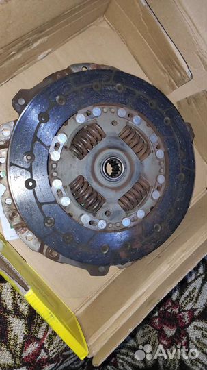 Корзина, диск сцепления, выжимной б.у. зафира б