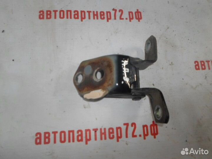 Петля двери передняя левая верхняя Faw Besturn B50