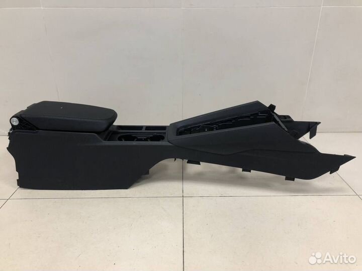 Консоль центральная Skoda Octavia A8 2019