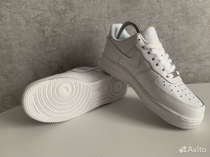 Кроссовки женские nike air force