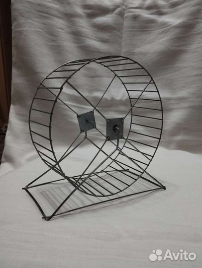 Колесо для грызунов металлическое