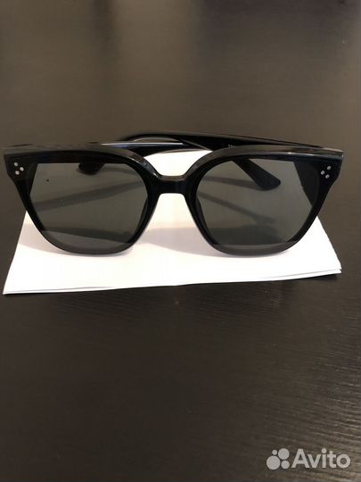 Солнцезащитные очки