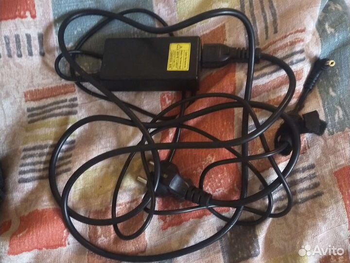 Старый ноутбук