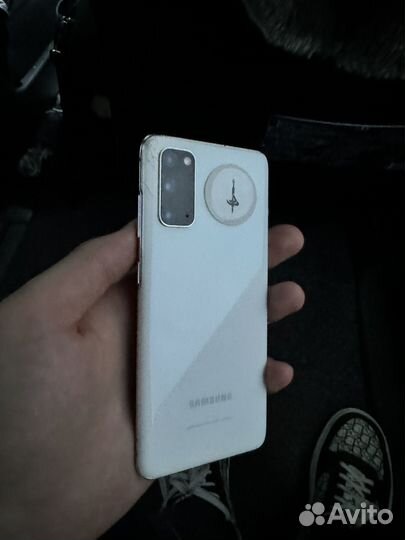 Samsung Galaxy S20, 8/128 ГБ