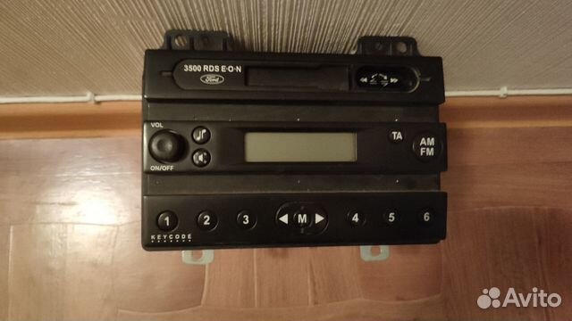 Продам магнитолу Ford Fiesta mk5 (2003 г.в.)