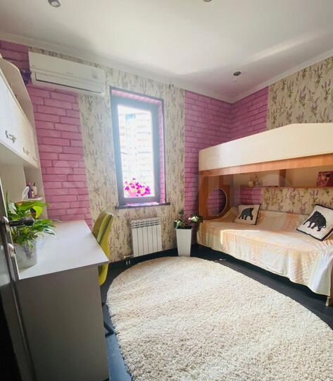 3-к. квартира, 130 м², 3/22 эт.