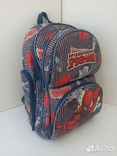 Рюкзак школьный