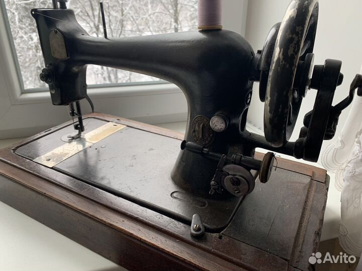 Продаю швейная машинка