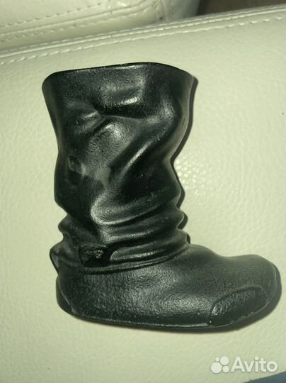 Пепельница. Сапог (Бродень)