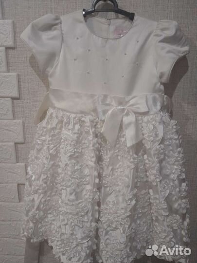 Платье нарядное размер 110