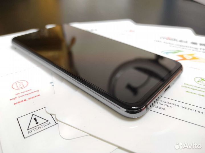 Защитная гидрогелевая пленка для телефона с поклей