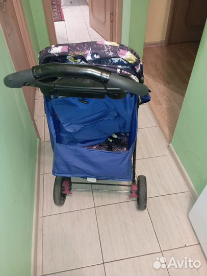 Прогулочная коляска