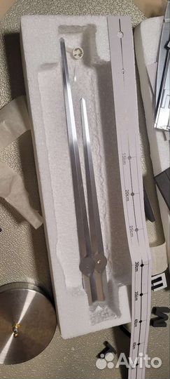 Часы настенные новые