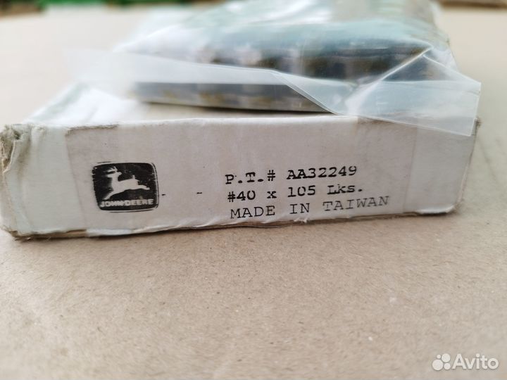 John Deere AA32249 цепь катка