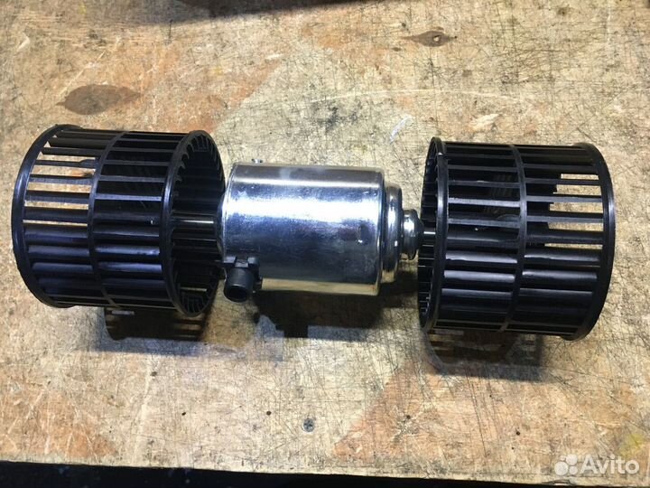 Мотор отопителя 4475716