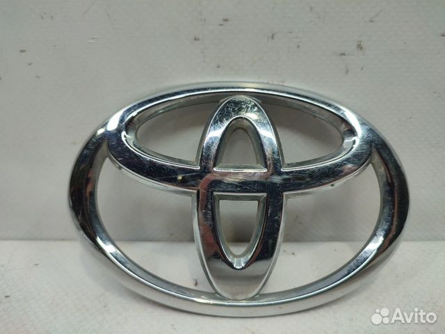 Эмблема задняя Toyota Highlander 2 XU40 2010-2013