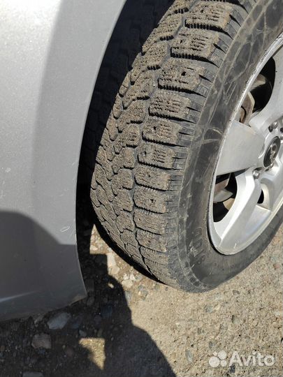 Yokohama Ice Guard F700Z 205/60 R16