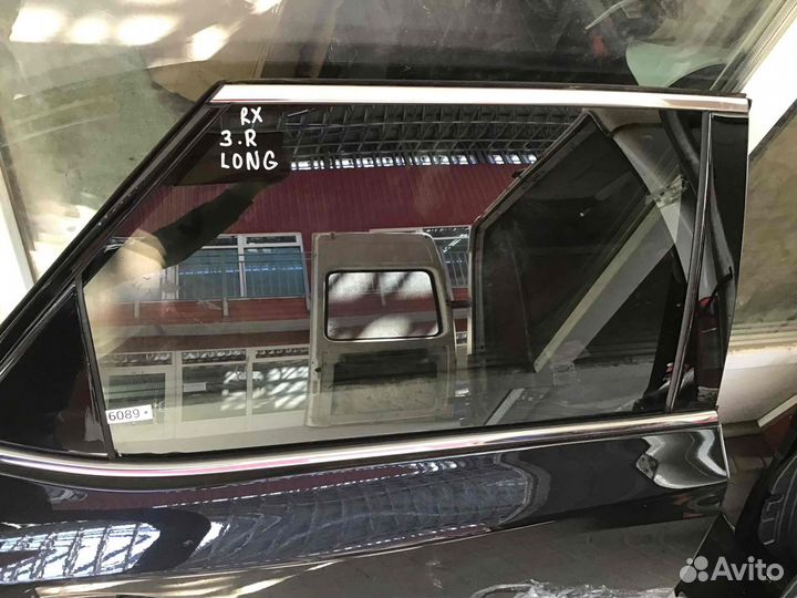 Стекло двери задней правой Lexus RX4